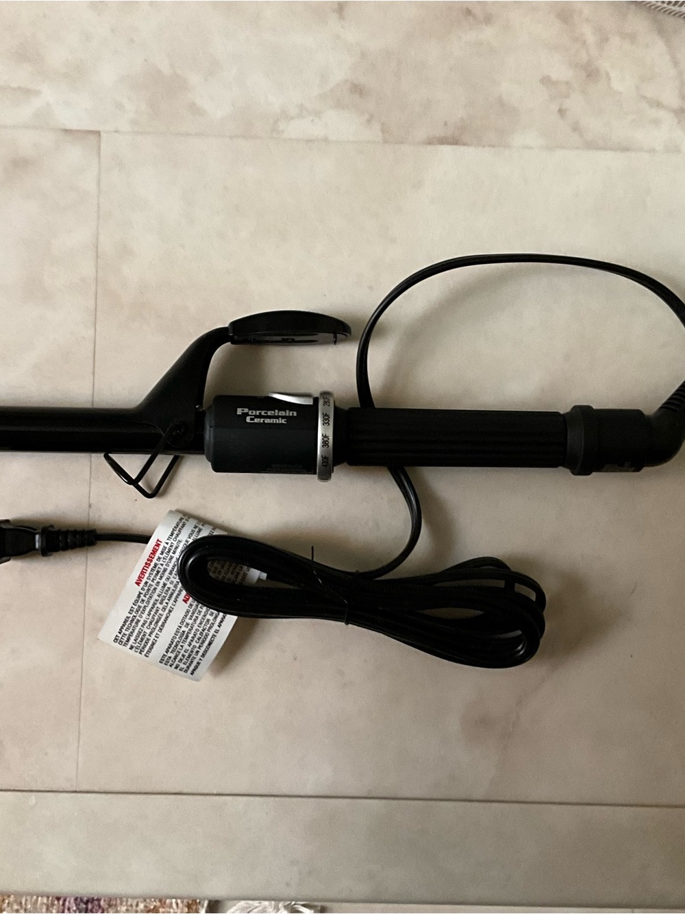 BaByliss Black Ceramic Curling Iron with Clamp - Picture 3 of 4